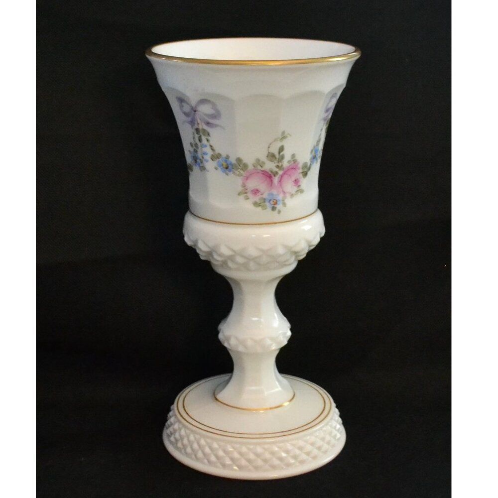 Vintage Westmoreland Milk Glass Vase/Urn With Hand Painted Roses Bows - Picture 1 of 5